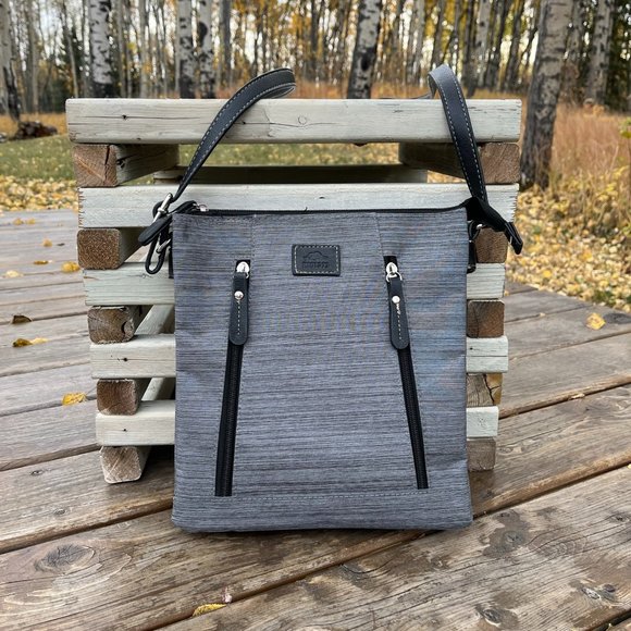 Roots 73 - Picture 1 of 11